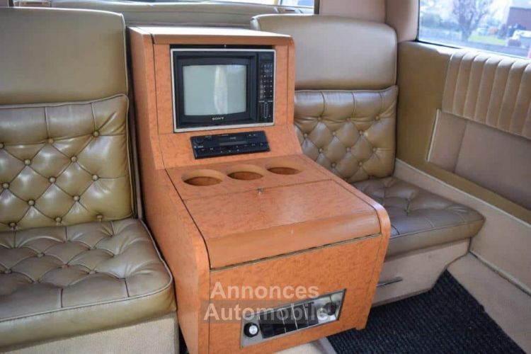 Cadillac Fleetwood Brougham Limousine - <small></small> 9.600 € <small>TTC</small> - #15