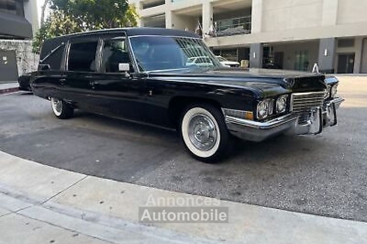 Cadillac Hearse - <small></small> 38.100 € <small>TTC</small> - #1