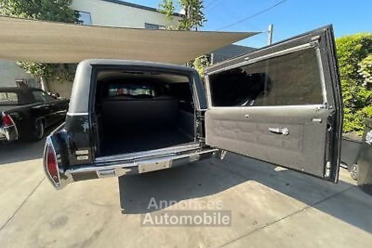 Cadillac Hearse - <small></small> 38.100 € <small>TTC</small> - #17