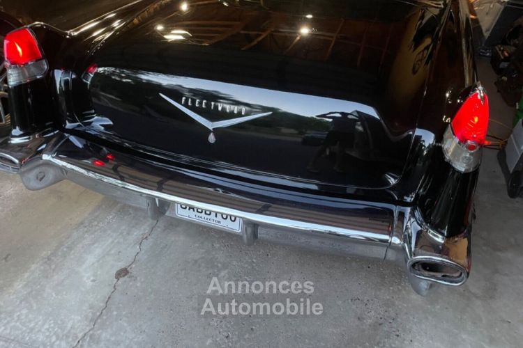 Cadillac Series 60 Special Fleetwood  - <small></small> 26.000 € <small>TTC</small> - #21