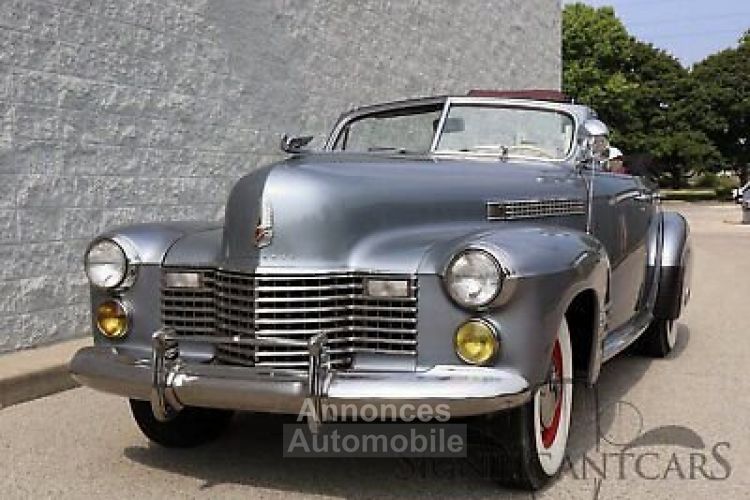 Cadillac Series 62 Model Convertible Sedan  - <small></small> 95.200 € <small>TTC</small> - #2