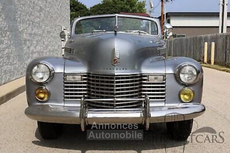 Cadillac Series 62 Model Convertible Sedan  - <small></small> 95.200 € <small>TTC</small> - #4