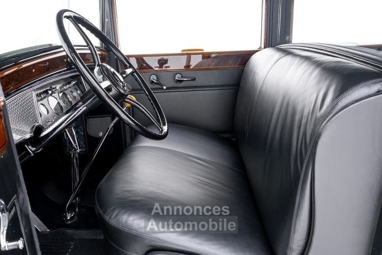 Cadillac V16 60S Imperial Cabriolet - <small></small> 339.900 € <small>TTC</small> - #7