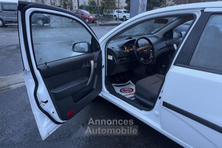 Chevrolet Aveo 1.2 - 84 - <small></small> 4.990 € <small>TTC</small> - #23