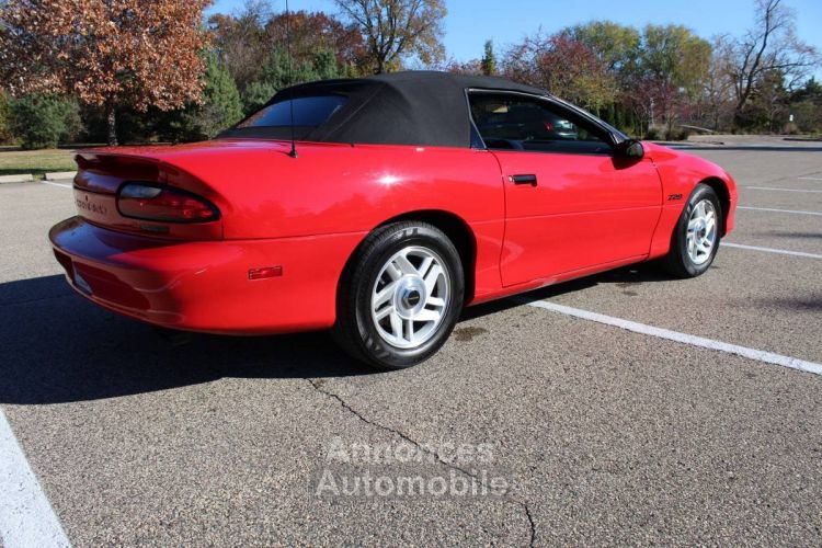 Chevrolet Camaro sport coupe & convertible  - <small></small> 23.000 € <small>TTC</small> - #11