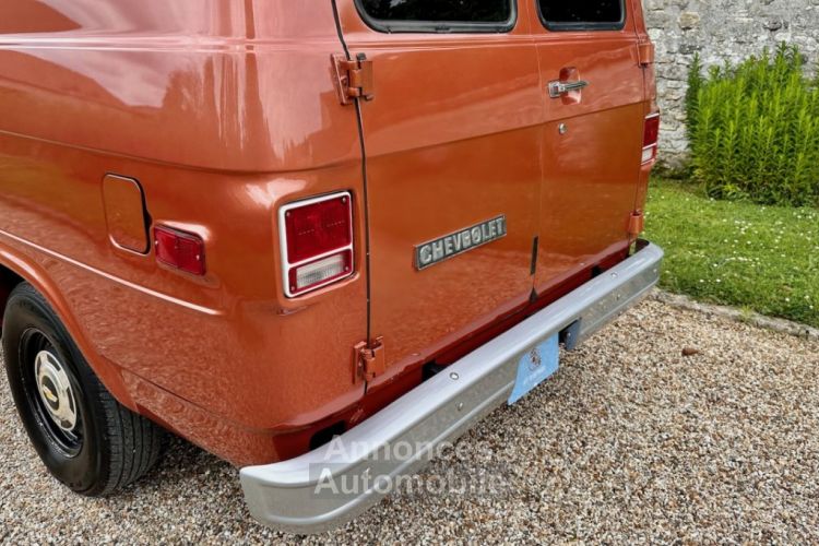 Chevrolet Chevy Van g10 v8 5l de 1979 - <small></small> 24.900 € <small>TTC</small> - #16