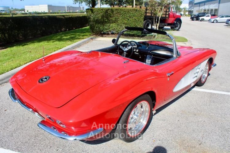 Chevrolet Corvette C1 2dr Convertible SYLC EXPORT - <small></small> 70.090 € <small>TTC</small> - #3