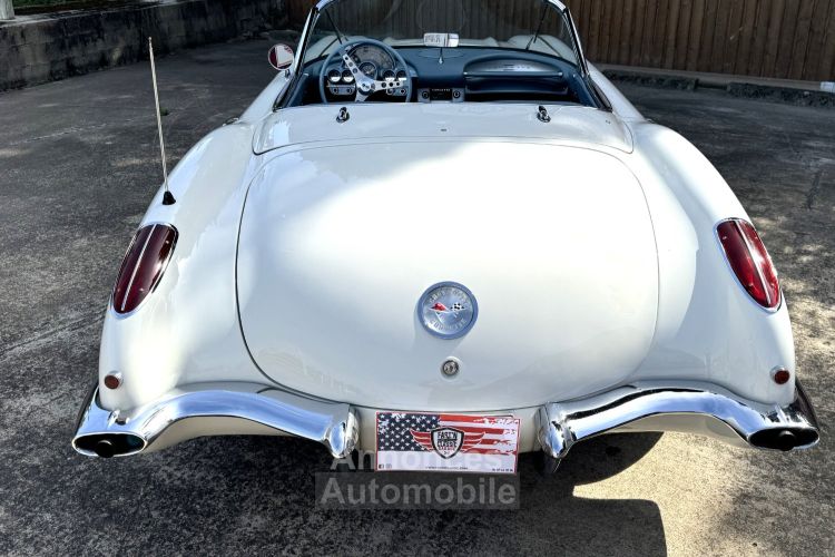 Chevrolet Corvette C1 CABRIOLET AVEC HARD TOP - Prix sur Demande - #13