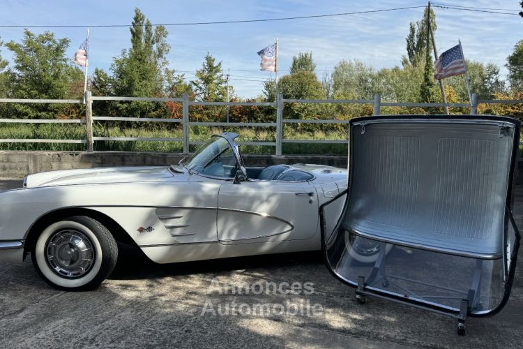 Chevrolet Corvette C1 CABRIOLET AVEC HARD TOP - Prix sur Demande - #18