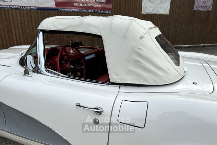 Chevrolet Corvette C1 CABRIOLET AVEC HARD TOP - Prix sur Demande - #12