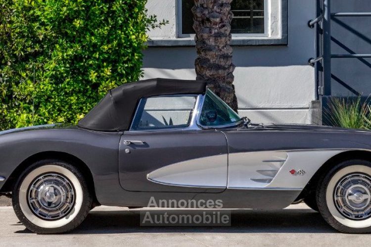 Chevrolet Corvette C1 CAPOTE + HARD TOP - <small></small> 92.000 € <small>TTC</small> - #8