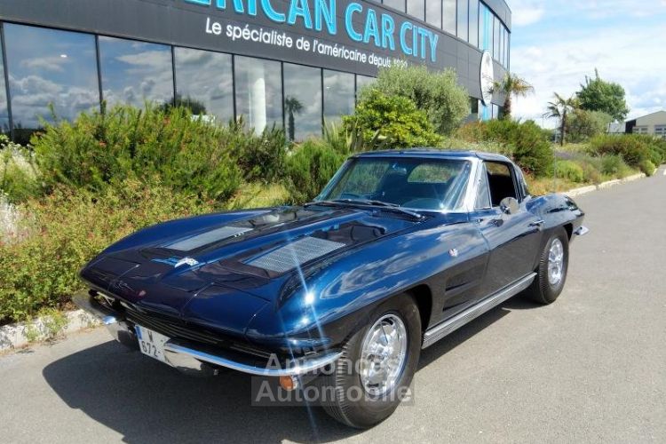 Chevrolet Corvette C2 SPLIT WINDOWS 340ch FULL MATCHING - <small></small> 189.900 € <small>TTC</small> - #1