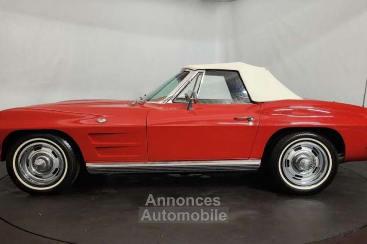 Chevrolet Corvette C2 Sting Ray Cabriolet - <small></small> 66.500 € <small>TTC</small> - #24