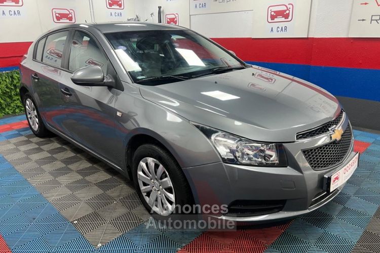 Chevrolet Cruze 1.6 16V 124 LT 66.000 km - <small></small> 7.999 € <small>TTC</small> - #3