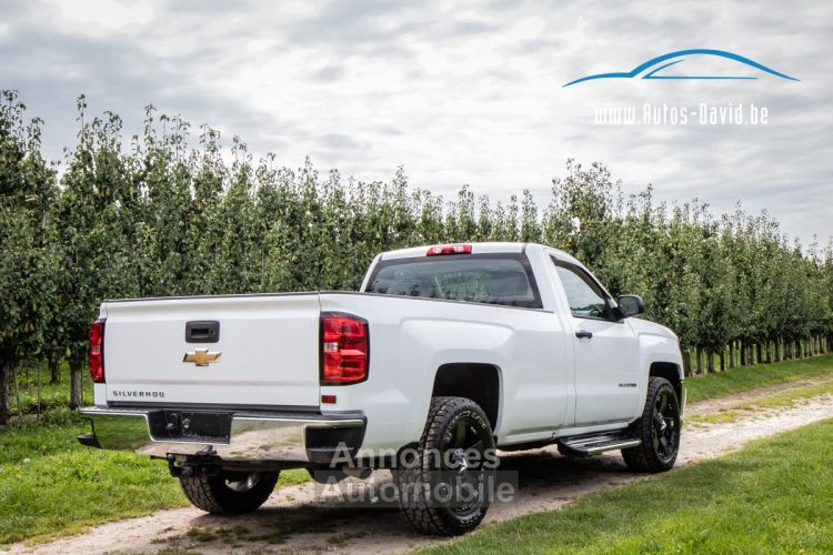 Chevrolet Silverado 5.3i V8 - HARDTOP - 3 PLAATSEN - LICHTE VRACHT - APPLE CARPLAY - CAMERA - XENON - TREKHAAK - <small></small> 35.999 € <small>TTC</small> - #2