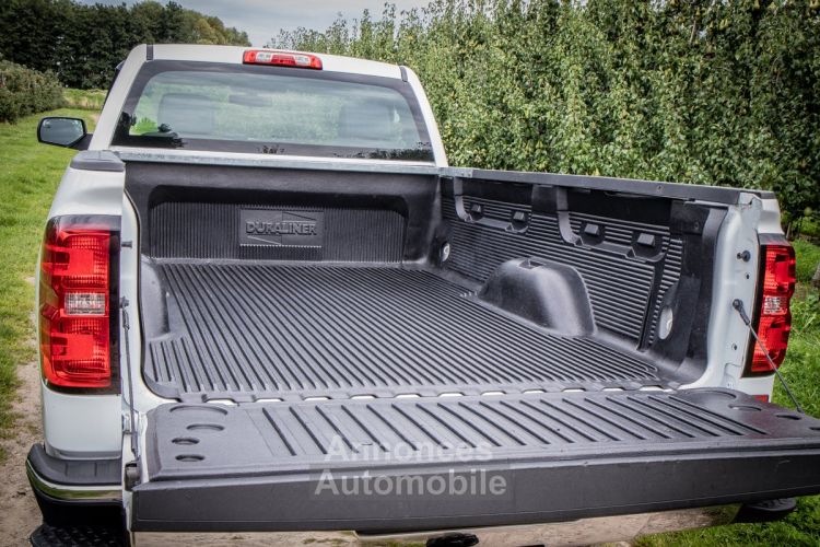 Chevrolet Silverado 5.3i V8 - HARDTOP - 3 PLAATSEN - LICHTE VRACHT - APPLE CARPLAY - CAMERA - XENON - TREKHAAK - <small></small> 35.999 € <small>TTC</small> - #12