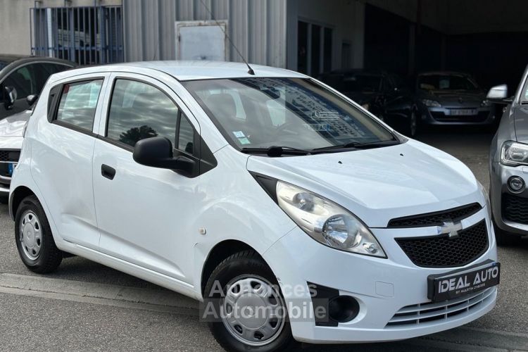 Chevrolet Spark 1.0 Ess 68ch 5P Crit'Air 1 - <small></small> 3.490 € <small>TTC</small> - #1