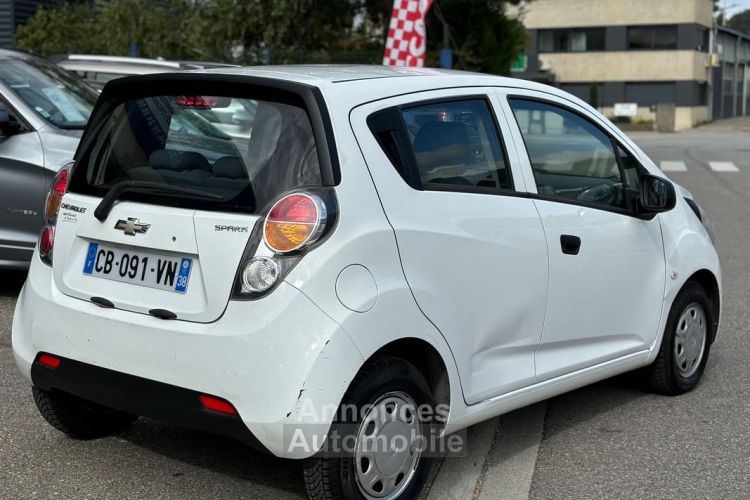 Chevrolet Spark 1.0 Ess 68ch 5P Crit'Air 1 - <small></small> 3.490 € <small>TTC</small> - #3