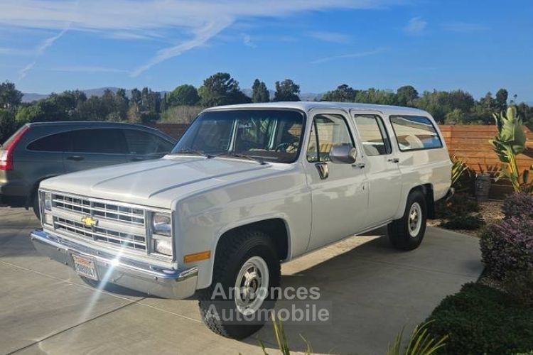 Chevrolet Suburban  - <small></small> 24.500 € <small>TTC</small> - #1