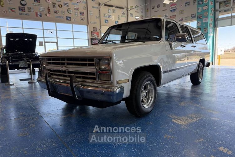 Chevrolet Suburban  - <small></small> 18.600 € <small>TTC</small> - #8