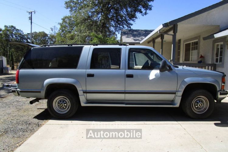 Chevrolet Suburban 2500 diesel  - <small></small> 19.000 € <small>TTC</small> - #1