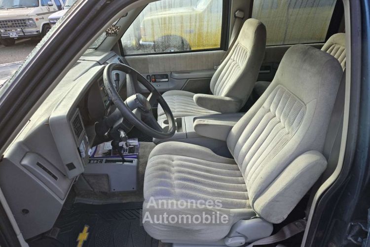 Chevrolet Suburban 4x4 1500 5.7 V8 350ci - <small></small> 15.990 € <small>TTC</small> - #7