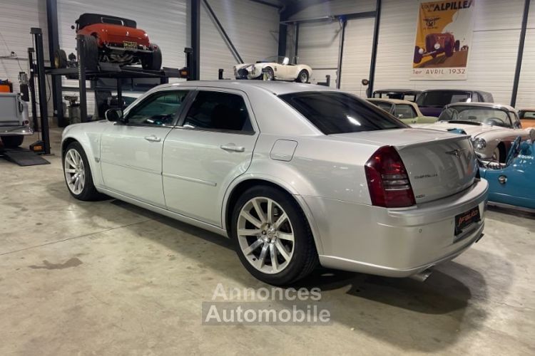 Chrysler 300C 6.1 SRT8 BVA5 430cv 4P BVA - <small></small> 35.000 € <small>TTC</small> - #10