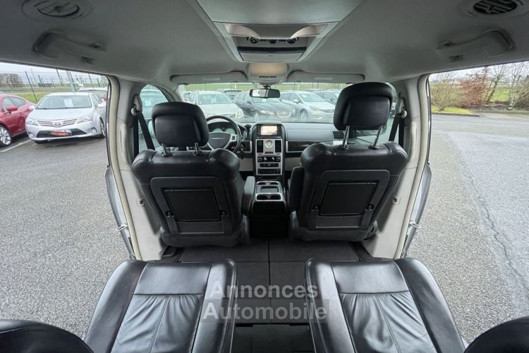 Chrysler Grand Voyager 2.8 CRD LIMITED BA - <small></small> 14.890 € <small>TTC</small> - #15