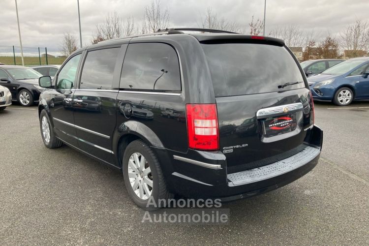 Chrysler Grand Voyager 2.8 CRD LIMITED BA - <small></small> 12.490 € <small>TTC</small> - #16