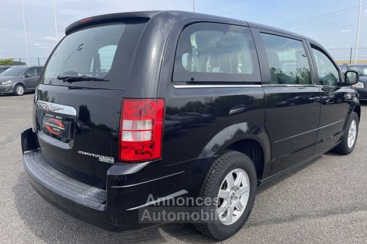 Chrysler Grand Voyager 2.8 CRD LX BA - <small></small> 12.990 € <small>TTC</small> - #2