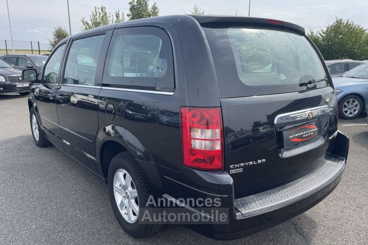 Chrysler Grand Voyager 2.8 CRD LX BA - <small></small> 13.990 € <small>TTC</small> - #17