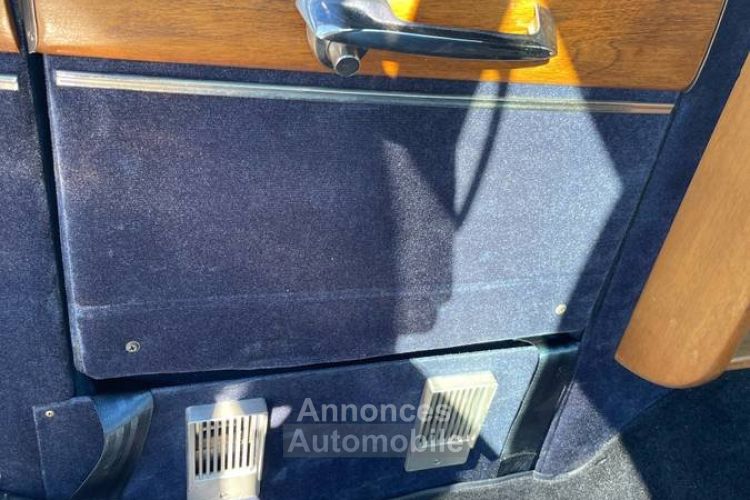 Chrysler Imperial limousine - <small></small> 127.700 € <small>TTC</small> - #13