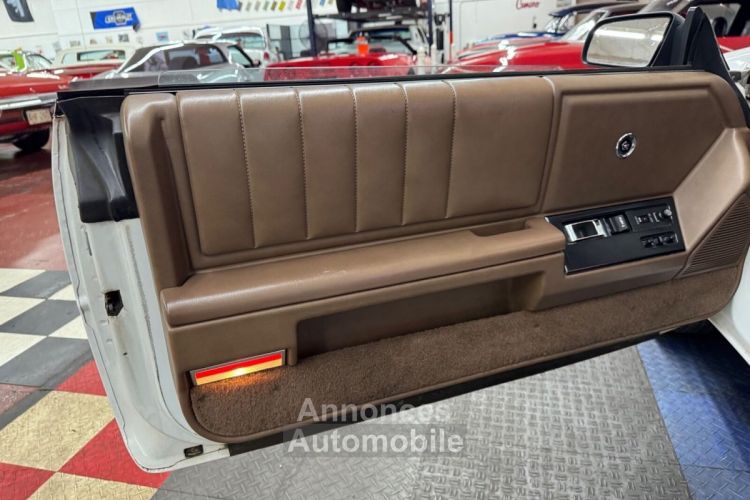 Chrysler Le Baron - <small></small> 17.700 € <small>TTC</small> - #35