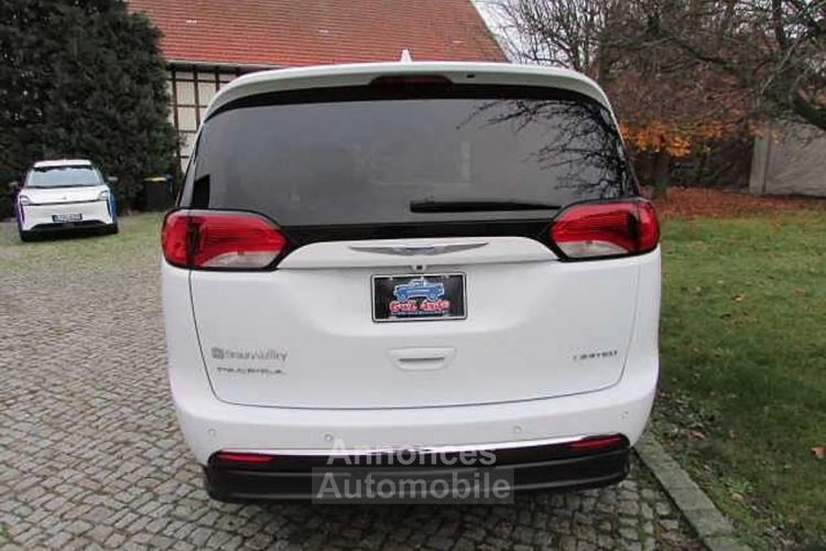 Chrysler Pacifica 2019 L Behindertenumbau Braun Ability Limited Luxury Pa - <small></small> 43.990 € <small>TTC</small> - #2