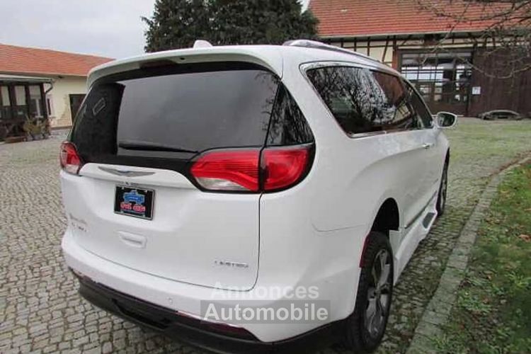 Chrysler Pacifica 2019 L Behindertenumbau Braun Ability Limited Luxury Pa - <small></small> 43.990 € <small>TTC</small> - #19