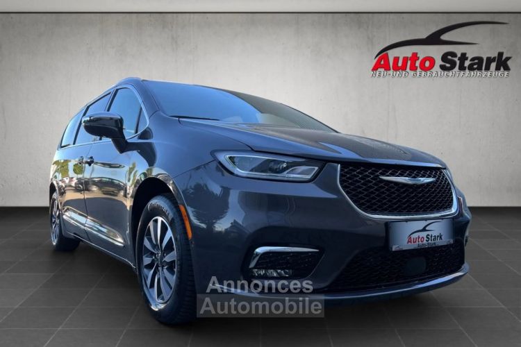 Chrysler Pacifica 2021 3,6°Plug-in-Hybrid°7 Sitzer°Fond Entertainment°uvm - <small></small> 42.990 € <small>TTC</small> - #10