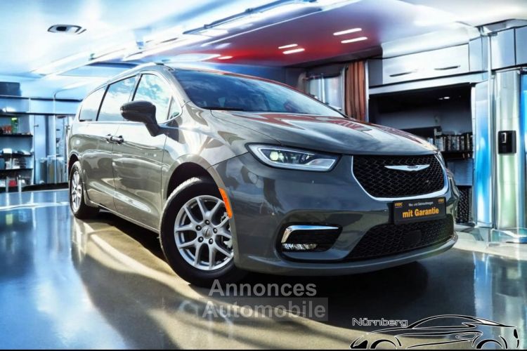 Chrysler Pacifica 2022 3.6 L/7 Sitze/LEDER/KEYLESS GO/LED - <small></small> 33.990 € <small>TTC</small> - #1