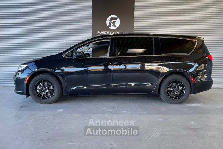 Chrysler Pacifica 2023 3.6L V6/7-SITZER/360°/CARPLAY/ACC - <small></small> 39.999 € <small>TTC</small> - #12