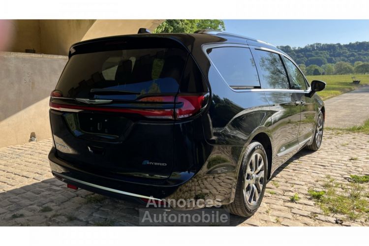 Chrysler Pacifica Limited Pinnacle Hybrid - <small></small> 81.350 € <small></small> - #7