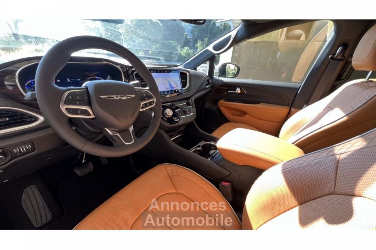 Chrysler Pacifica Limited Pinnacle Hybrid - <small></small> 81.350 € <small></small> - #14
