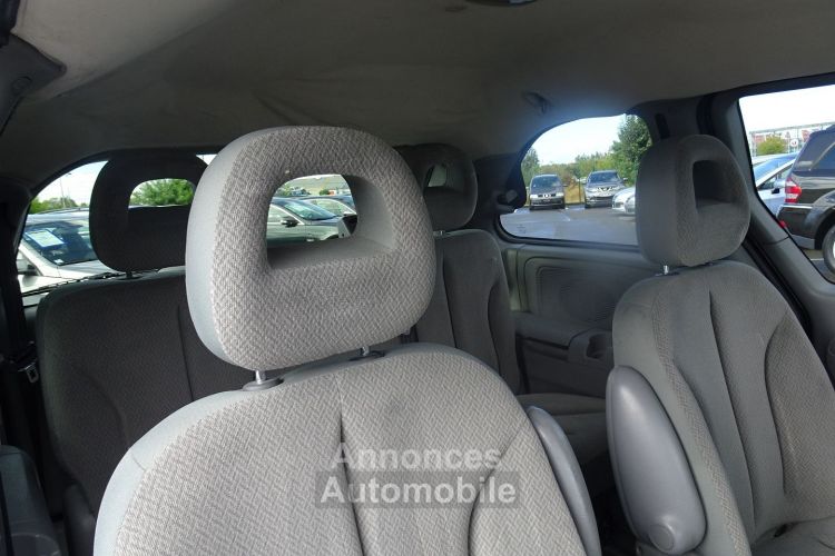 Chrysler Voyager 2.5 CRD143 LX - <small></small> 8.490 € <small>TTC</small> - #13