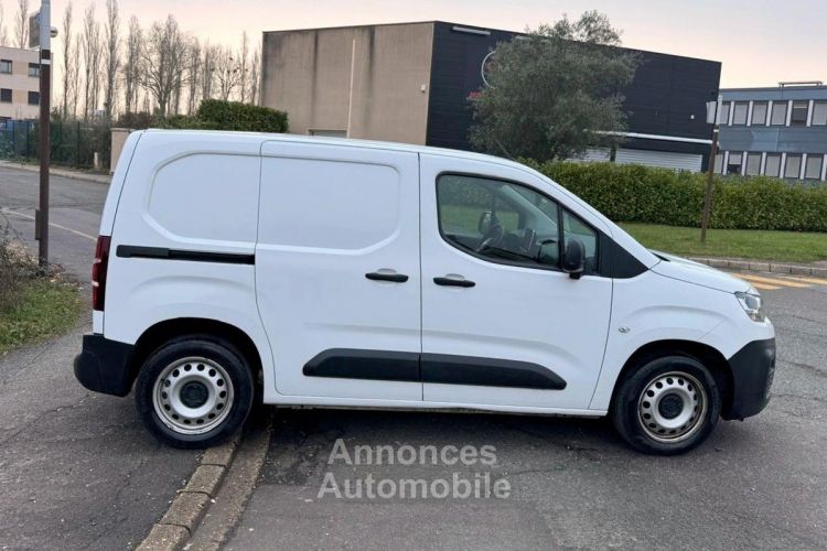 Citroen Berlingo 1.5 BLUEHDI 130CV EAT8 BUSINESS 9992HT ENTRETIEN A JOUR - <small></small> 11.990 € <small>TTC</small> - #2