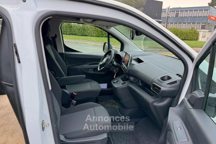 Citroen Berlingo 1.5 BLUEHDI 130CV EAT8 BUSINESS 9992HT ENTRETIEN A JOUR - <small></small> 11.990 € <small>TTC</small> - #11