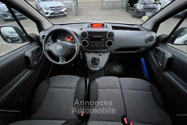 Citroen Berlingo Citroën 1.6 BlueHDi 100ch 1erMain 3Places Clim Régulateur Attelage - <small></small> 9.200 € <small>TTC</small> - #15