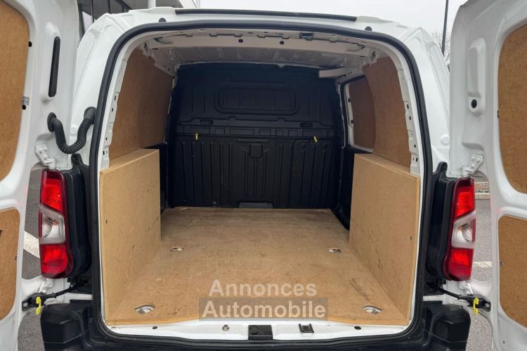 Citroen Berlingo 3 Places HDI 100CH Club Garantie 6 ans Apple Carplay Android auto GPS Climatisation 15P 269-HT mois - <small></small> 14.490 € <small>TTC</small> - #4