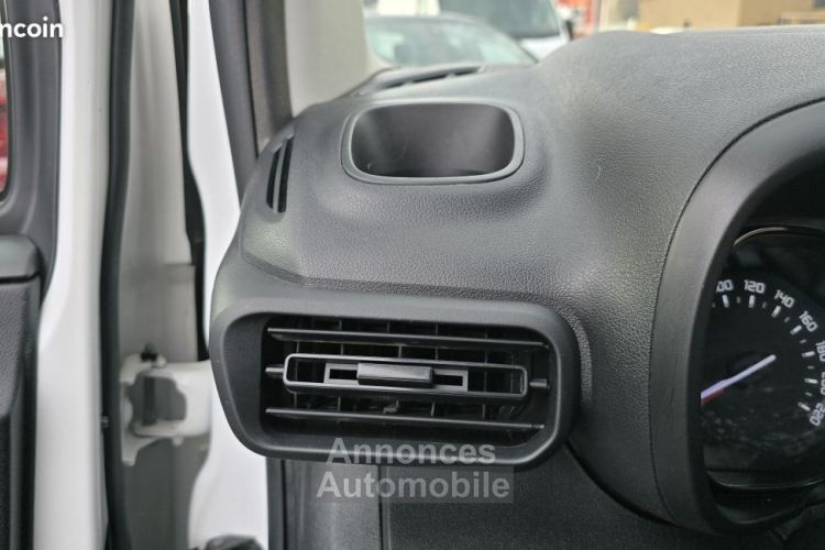 Citroen Berlingo Citroën FOURGON VAN 110 SetS BVM6 WORKER - <small></small> 9.890 € <small>TTC</small> - #13