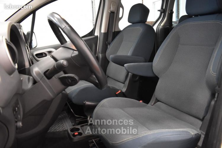 Citroen Berlingo Citroën GENERATION-II COMBI 1.2 110ch FAMILIALE APPLE CARPLAY ENTRETIEN COMPLET SUIVI ... - <small></small> 11.390 € <small>TTC</small> - #8