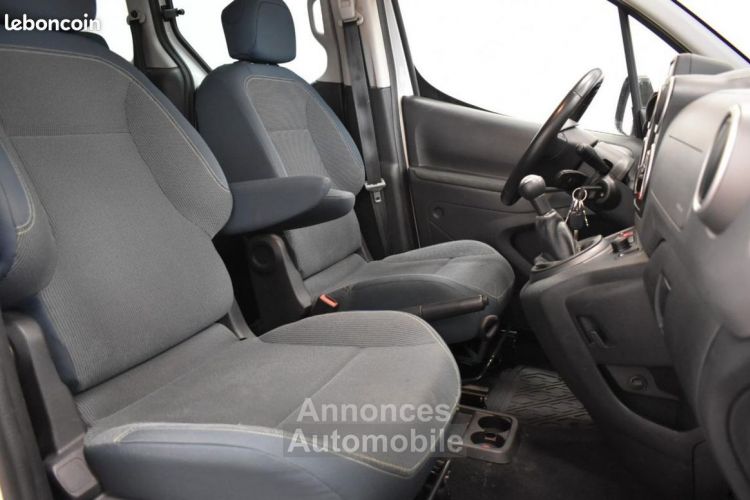 Citroen Berlingo Citroën GENERATION-II COMBI 1.2 110ch FAMILIALE APPLE CARPLAY ENTRETIEN COMPLET SUIVI ... - <small></small> 11.390 € <small>TTC</small> - #10