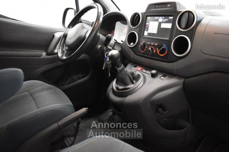 Citroen Berlingo Citroën GENERATION-II COMBI 1.2 110ch FAMILIALE APPLE CARPLAY ENTRETIEN COMPLET SUIVI ... - <small></small> 11.390 € <small>TTC</small> - #11