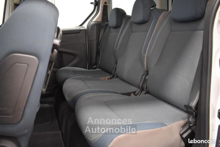 Citroen Berlingo Citroën GENERATION-II COMBI 1.2 110ch FAMILIALE APPLE CARPLAY ENTRETIEN COMPLET SUIVI ... - <small></small> 11.390 € <small>TTC</small> - #18